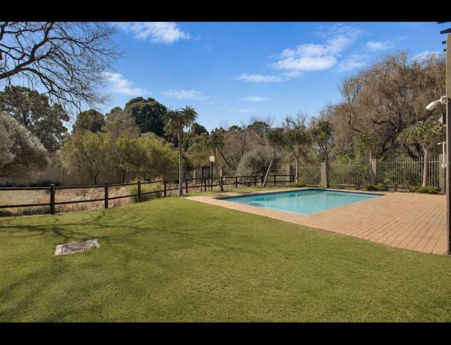 0.5 BEDROOM APARTMENT FOR SALE IN PAULSHOF